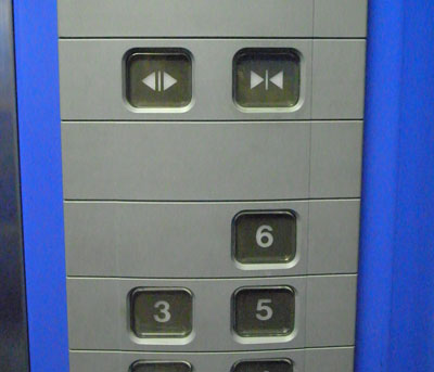 elevator_buttons04.jpg