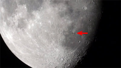 iss_over_the_moon_t.jpg